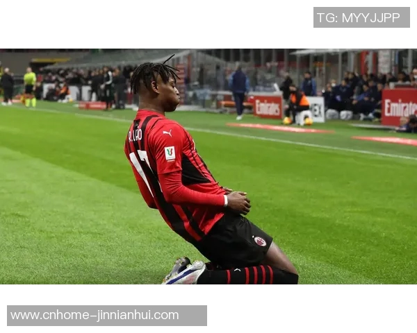 巅峰对决AC米兰与巴萨再度交锋球迷期待精彩瞬间